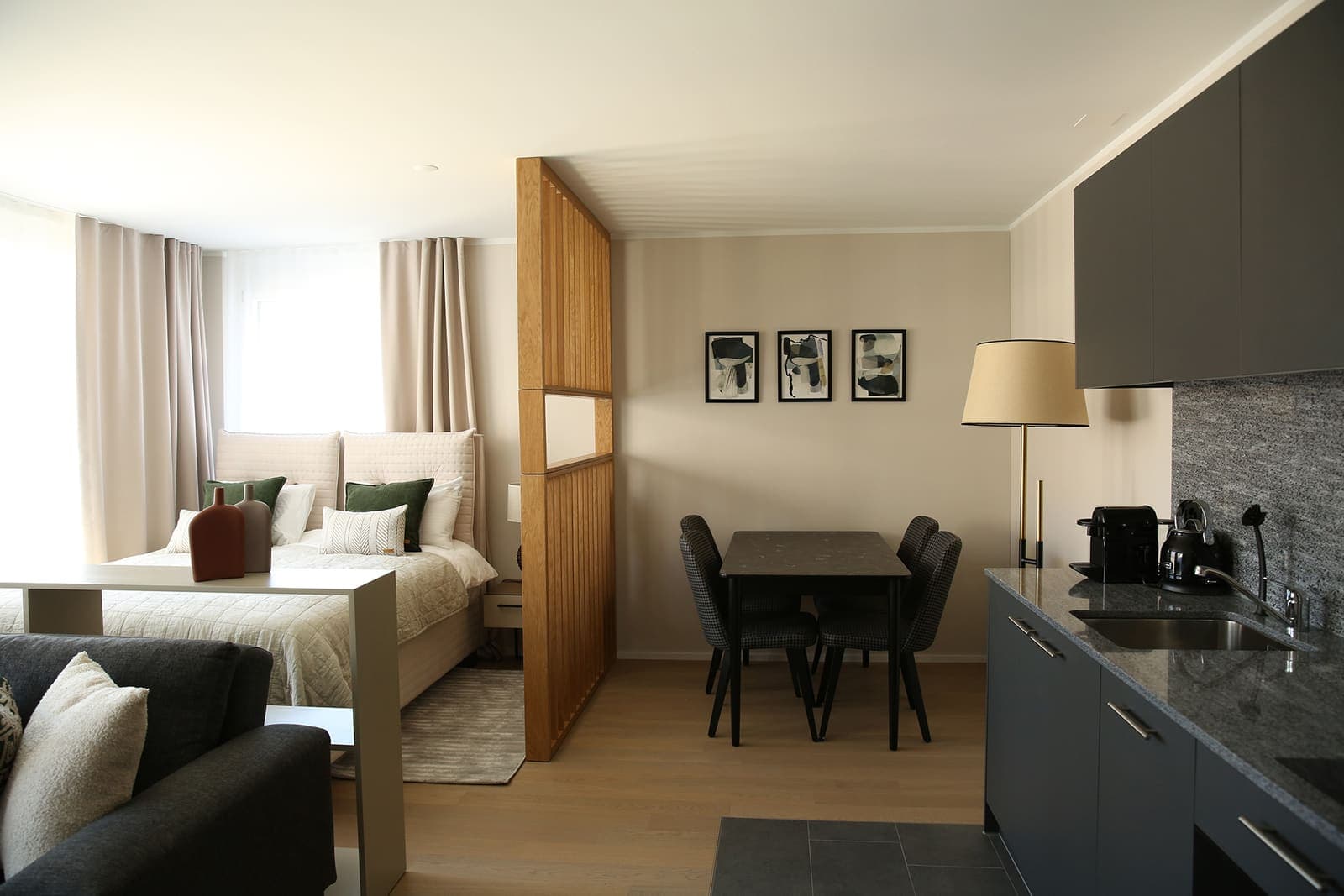 Apartment 12 – photo 1