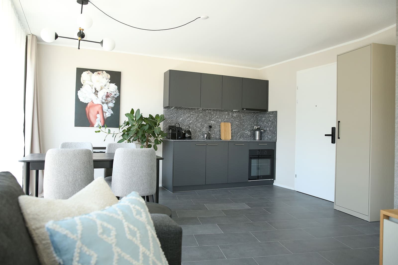 Apartment 13 – photo 1